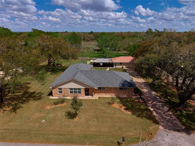 9015 Antonia Street, Needville, TX 77461