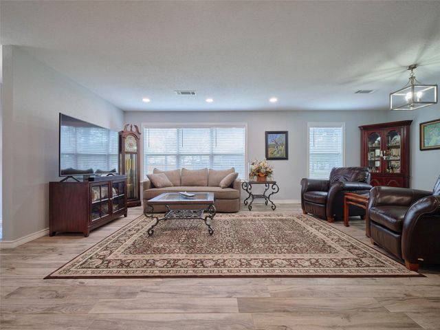 9015 Antonia Street, Needville, TX 77461