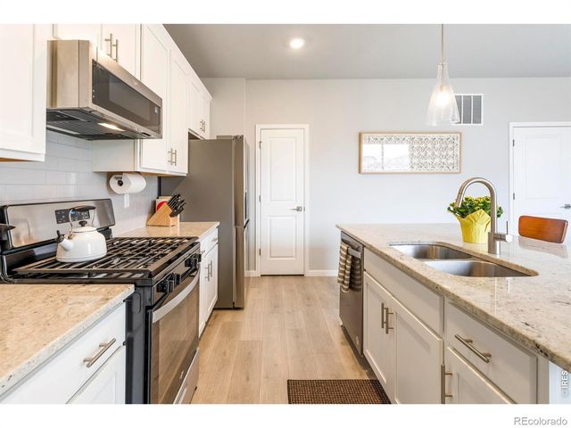 2904 Buffalo Fork Lane, Longmont, CO 80503