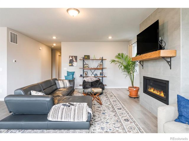 2904 Buffalo Fork Lane, Longmont, CO 80503