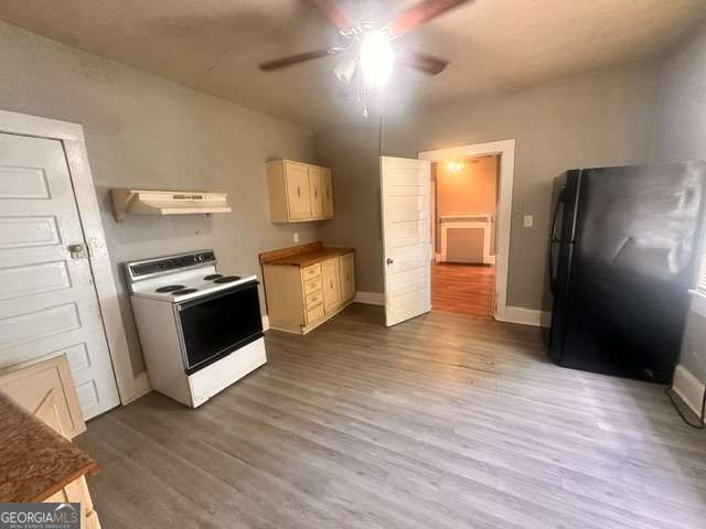 8 Poplar Street, Covington, GA 30014