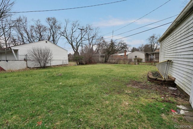 5616 Griggs Drive, Flint, MI 48504