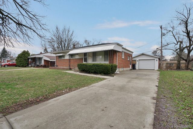 5616 Griggs Drive, Flint, MI 48504