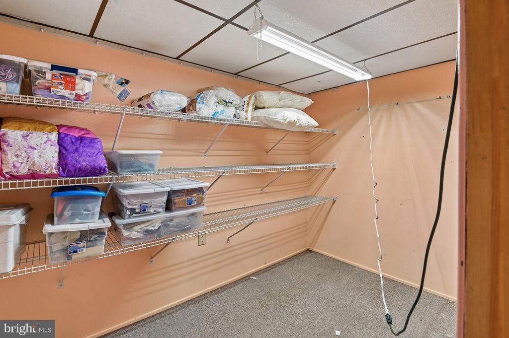 Image 30 of property listing at 6907 GERMAN HILL RD, Baltimore, MD 21222