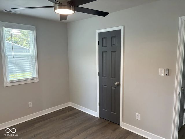 320 N 7th Avenue, Beech Grove, IN 46107