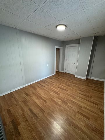 155 Summer St. 155, Lowell, MA 01852