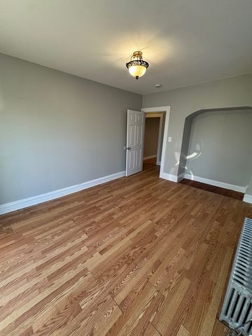 155 Summer St. 155, Lowell, MA 01852