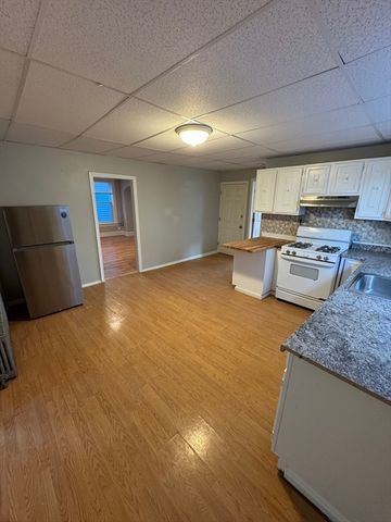 155 Summer St. 155, Lowell, MA 01852