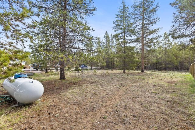 16215 Leona Lane, La Pine, OR 97739