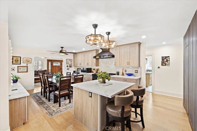 457 N Glendora Avenue, Glendora, CA 91741