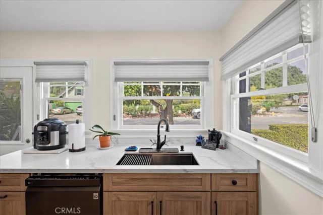 457 N Glendora Avenue, Glendora, CA 91741