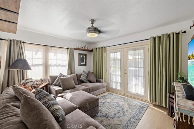 457 N Glendora Avenue, Glendora, CA 91741