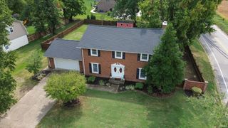 8999 Hickory Lane, Newburgh, IN 47630