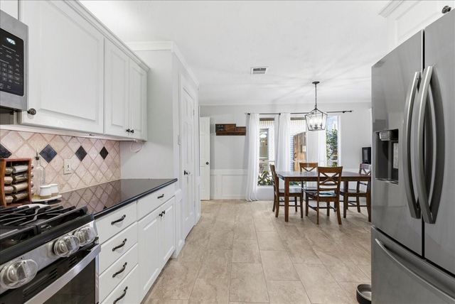 31 Wellington Drive, Sugar Land, TX 77478