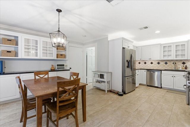 31 Wellington Drive, Sugar Land, TX 77478