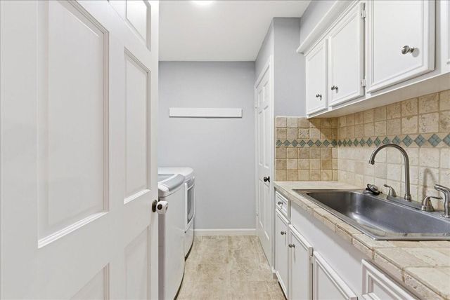 31 Wellington Drive, Sugar Land, TX 77478