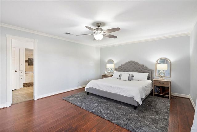 31 Wellington Drive, Sugar Land, TX 77478