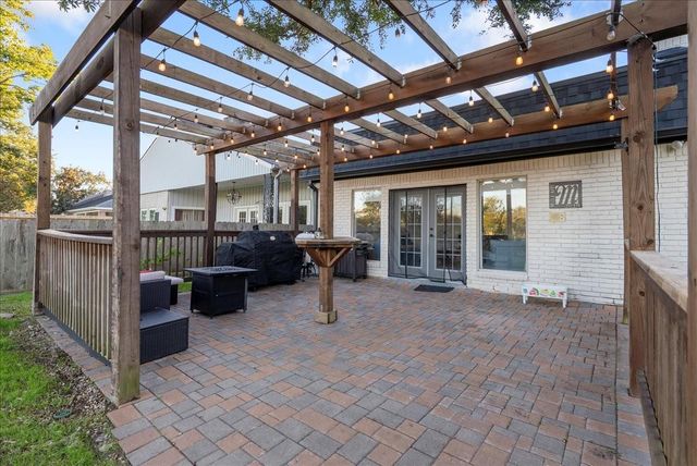 31 Wellington Drive, Sugar Land, TX 77478