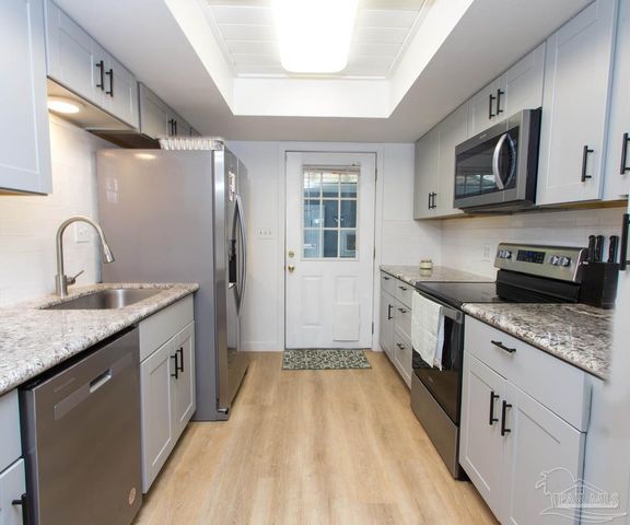 3505 Parkwood Ave, Pensacola, FL 32504