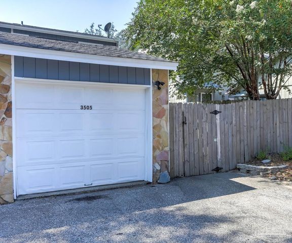 3505 Parkwood Ave, Pensacola, FL 32504
