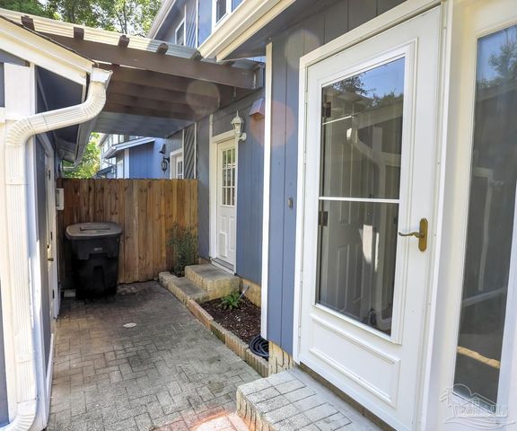 3505 Parkwood Ave, Pensacola, FL 32504