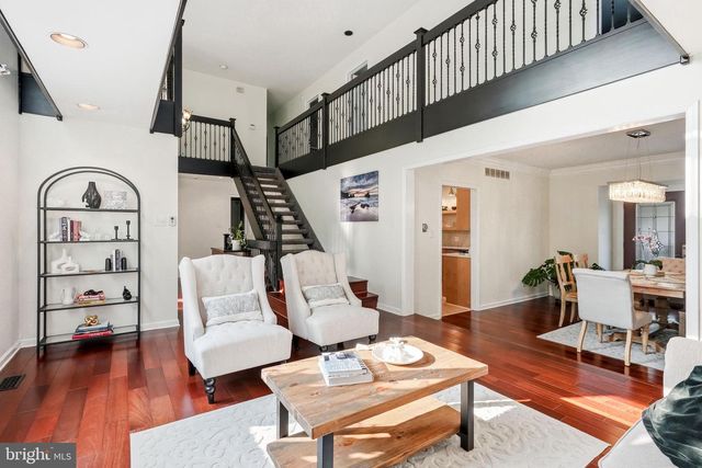 276 GREENTREE RD, Sewell, NJ 08080