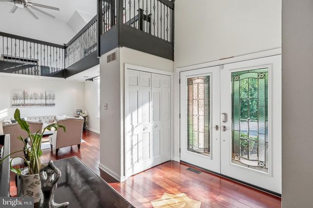 276 GREENTREE RD, Sewell, NJ 08080