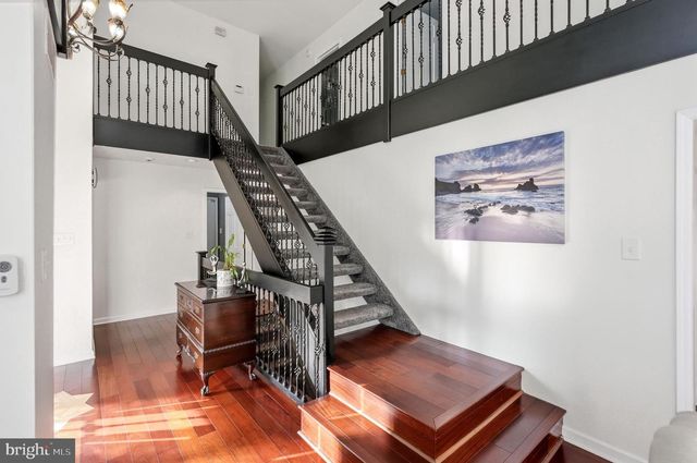 276 GREENTREE RD, Sewell, NJ 08080