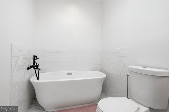 276 GREENTREE RD, Sewell, NJ 08080