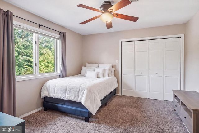 276 GREENTREE RD, Sewell, NJ 08080