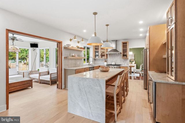 276 GREENTREE RD, Sewell, NJ 08080