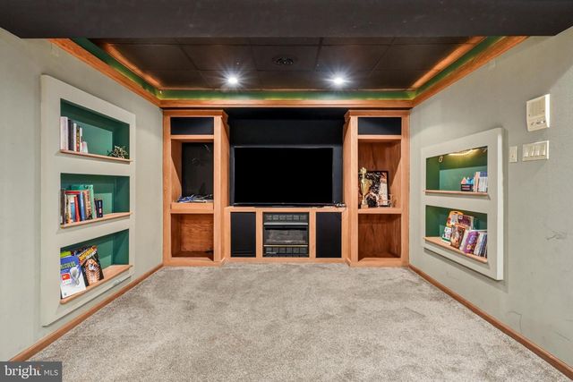 276 GREENTREE RD, Sewell, NJ 08080