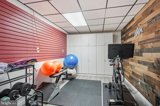 276 GREENTREE RD, Sewell, NJ 08080