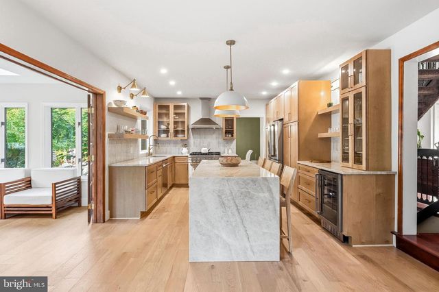 276 GREENTREE RD, Sewell, NJ 08080
