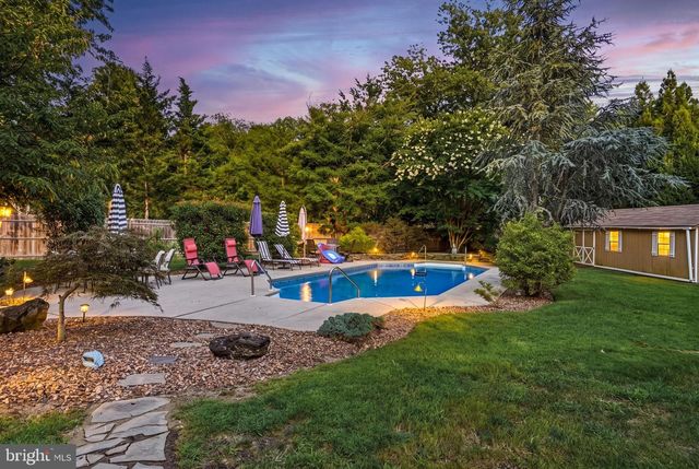 276 GREENTREE RD, Sewell, NJ 08080