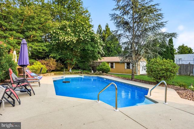 276 GREENTREE RD, Sewell, NJ 08080