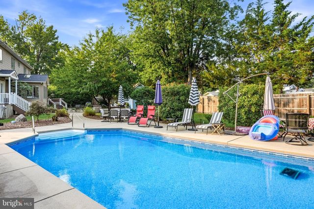 276 GREENTREE RD, Sewell, NJ 08080