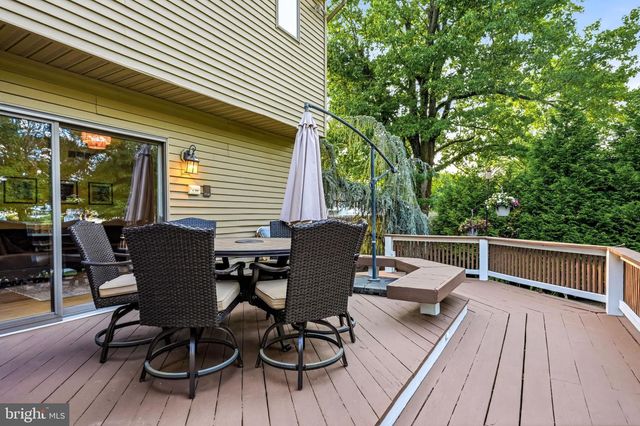 276 GREENTREE RD, Sewell, NJ 08080