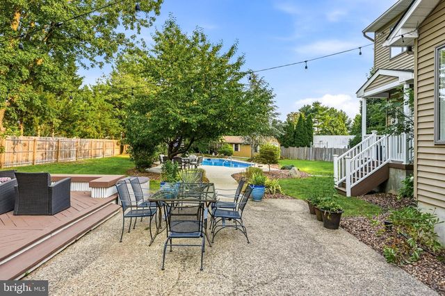 276 GREENTREE RD, Sewell, NJ 08080