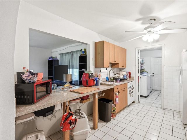 2403 DUKE LN, Port Charlotte, FL 33952