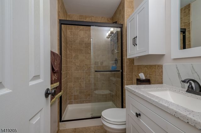 3334 Bloomingdale Dr, Hillsborough Twp., NJ 08844