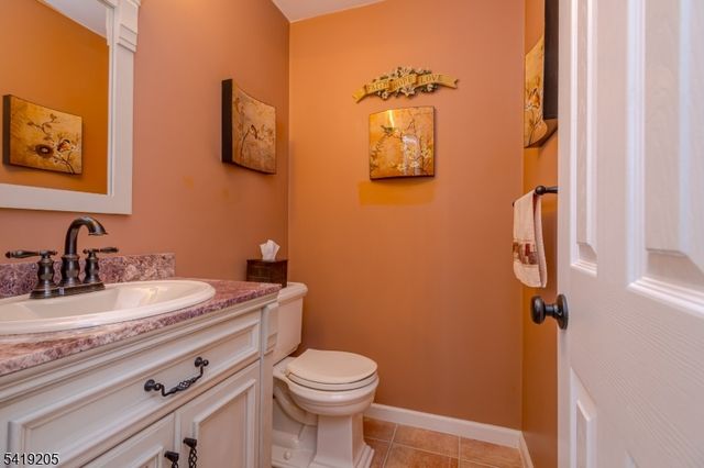 3334 Bloomingdale Dr, Hillsborough Twp., NJ 08844