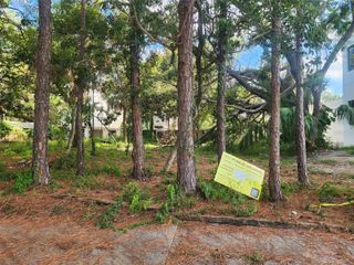 2318 W NORTH B STREET, Tampa, FL 33609