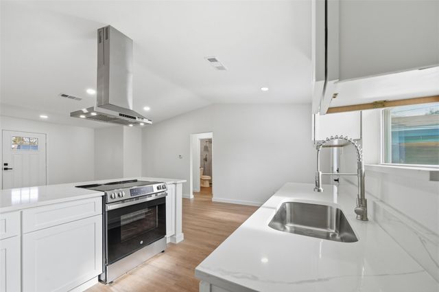 9666 Limestone Drive, Dallas, TX 75217