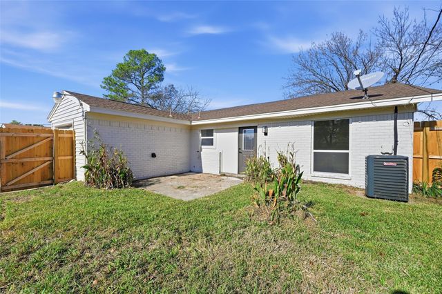 9666 Limestone Drive, Dallas, TX 75217