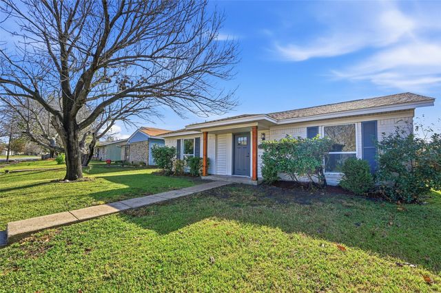 9666 Limestone Drive, Dallas, TX 75217