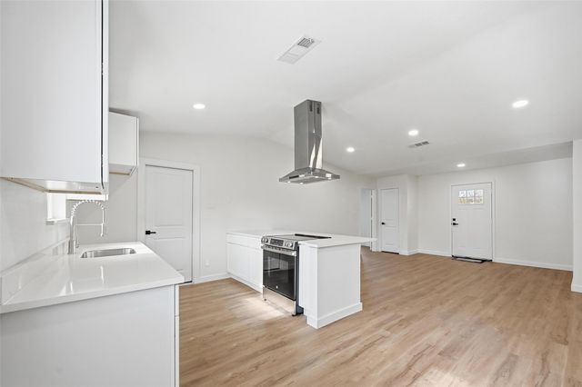 9666 Limestone Drive, Dallas, TX 75217