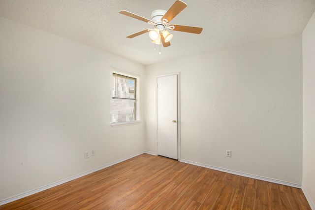 6819 W Cleburne Road, Fort Worth, TX 76133