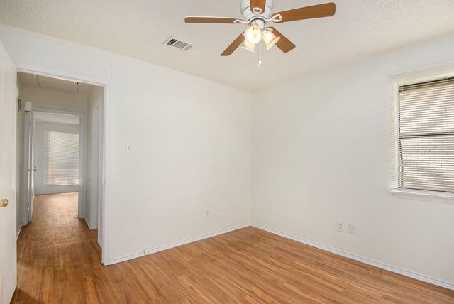 6819 W Cleburne Road, Fort Worth, TX 76133