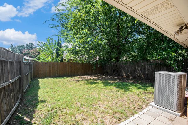 6819 W Cleburne Road, Fort Worth, TX 76133